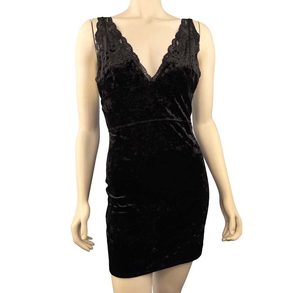 Intimately Free People Mini Dress Size Medium Black Velvet Lace Trim V-Neck Slip